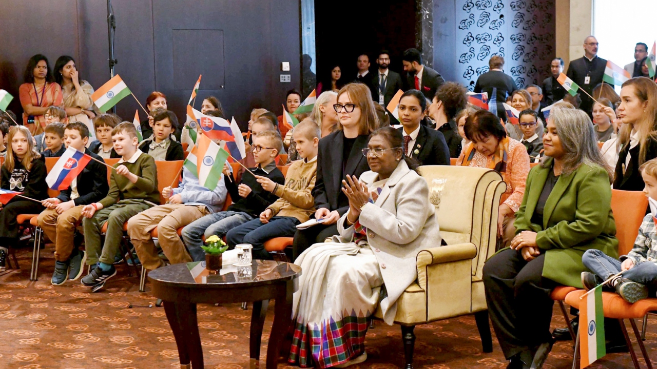 President Murmu, during her address, mentioned the popularity of Indian heritage, traditions, and practices, such as Yoga, Ayurveda, and Indian cuisine in Slovakia, noting that these cultural exchanges reflect the strengthening of relations between the two nations.